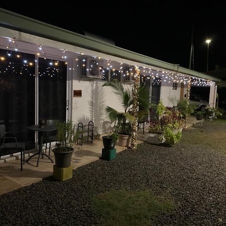 A Tomo Mai Homestay, Close To Airport, Private Bathroom Free Parking And Wifi With High Connection And Breakfast Optional Faaa Buitenkant foto
