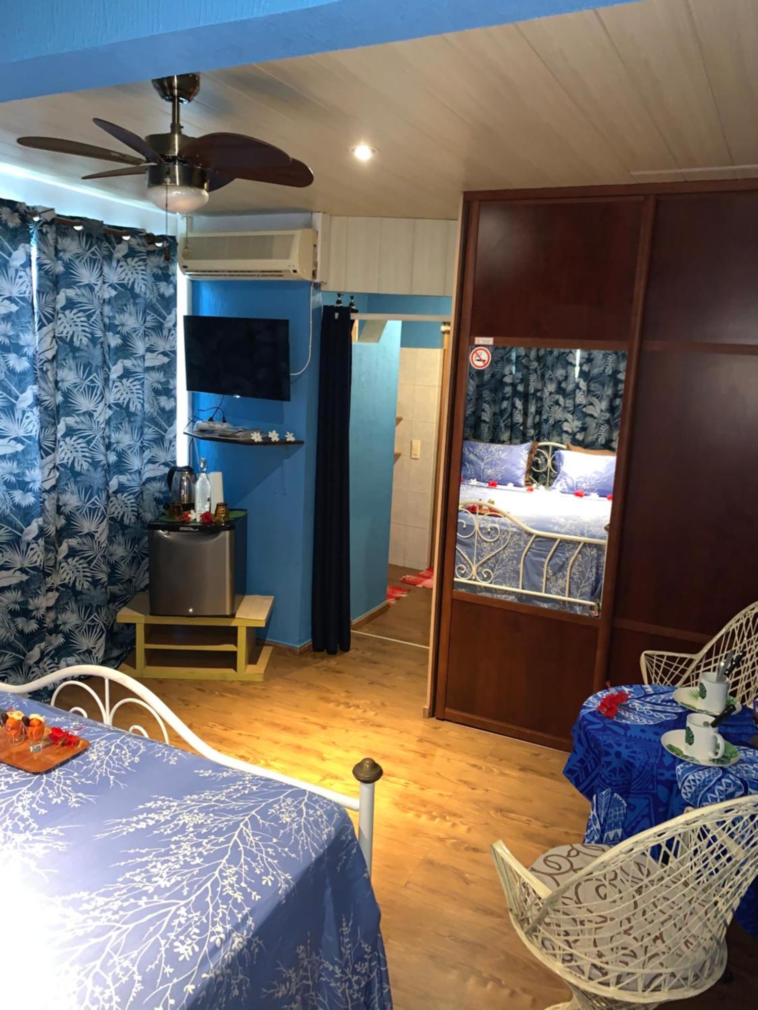 A Tomo Mai Homestay, Close To Airport, Private Bathroom Free Parking And Wifi With High Connection And Breakfast Optional Faaa Buitenkant foto