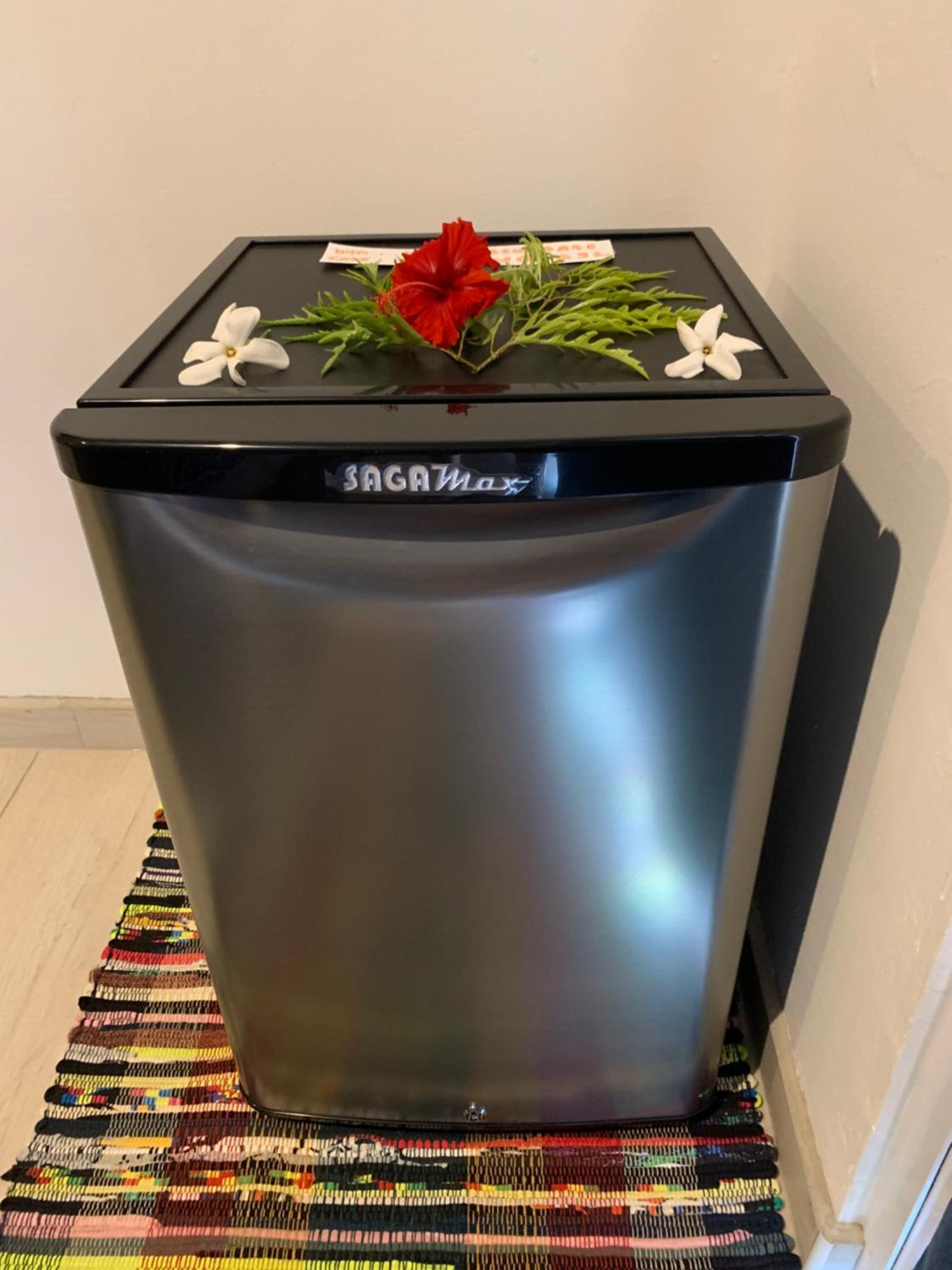 A Tomo Mai Homestay, Close To Airport, Private Bathroom Free Parking And Wifi With High Connection And Breakfast Optional Faaa Buitenkant foto