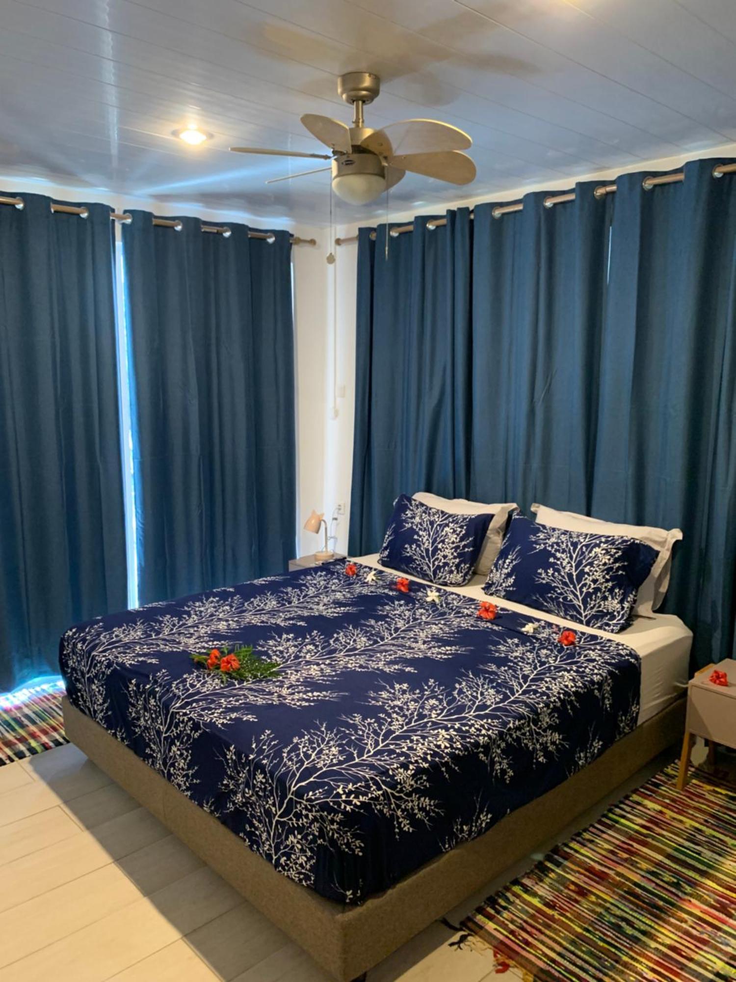 A Tomo Mai Homestay, Close To Airport, Private Bathroom Free Parking And Wifi With High Connection And Breakfast Optional Faaa Buitenkant foto