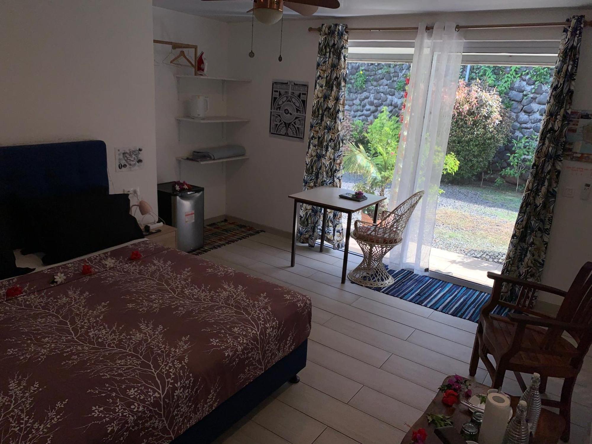 A Tomo Mai Homestay, Close To Airport, Private Bathroom Free Parking And Wifi With High Connection And Breakfast Optional Faaa Buitenkant foto